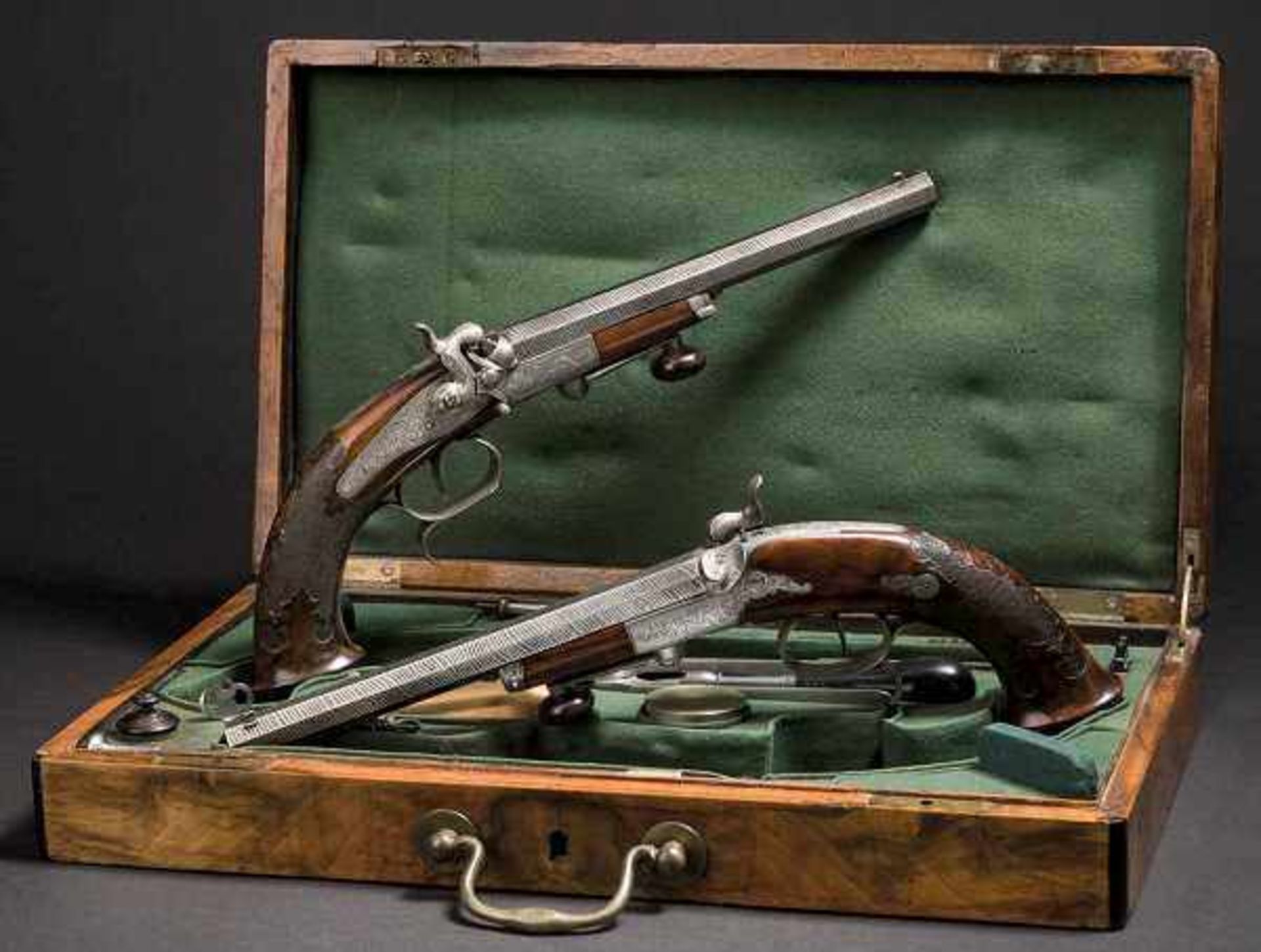 Ein Paar Hinterlader-Perkussionspistolen im Kasten, G. Noack, Berlin um 1870 Achtkantige, achtfach