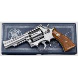 Smith & Wesson Mod 67, "The .38 Combat Masterpiece Stainless", im Karton Kal. .38 S & W Spl., Nr.