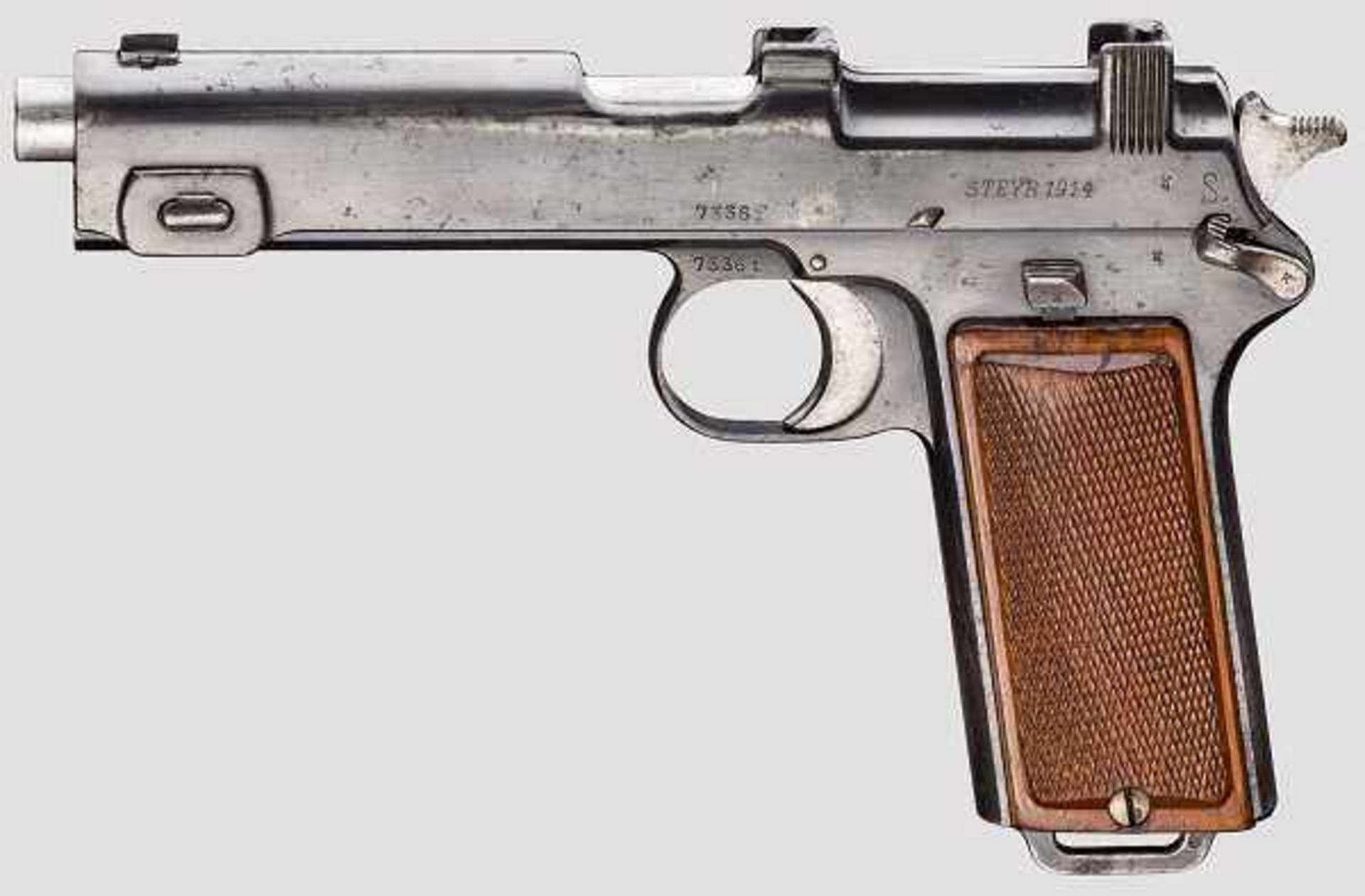 Steyr Mod. 1912 Kal. 9 mm Steyr, Nr. 7336f. Nummerngleich. Fast blanker Lauf. Achtschüssig. Dt.