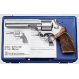 Smith & Wesson Mod. 686-4, "The 686 Classic Sport", im Koffer Kal. .357 Mag., Nr. BUB5169. Blanker