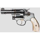 Smith & Wesson .32 Hand Ejector Mod. 1903, 5. Ausführung, mit Tasche Kal. .32 S & W, Nr. 294582.