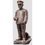 Statuette des Admirals Togo Heihachiro (1848 - 1934), Meiji-Periode Gebrannter Ton. Fein modellierte