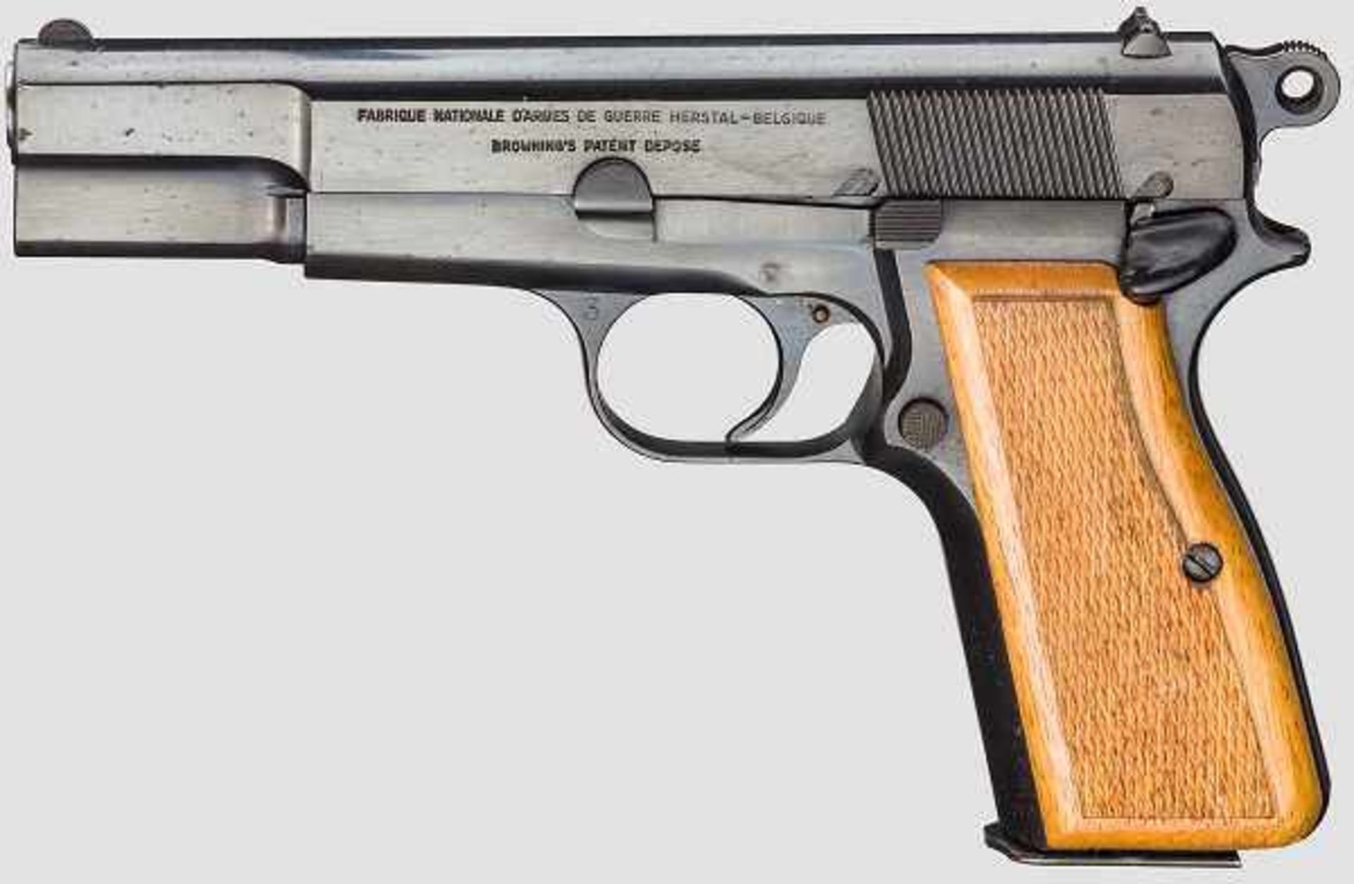 FN HP Mod. 35 Kal. 9 mm Luger, Nr. 131926. Nummerngleich. Blanker Lauf, Länge 118 mm. 13-schüssig.
