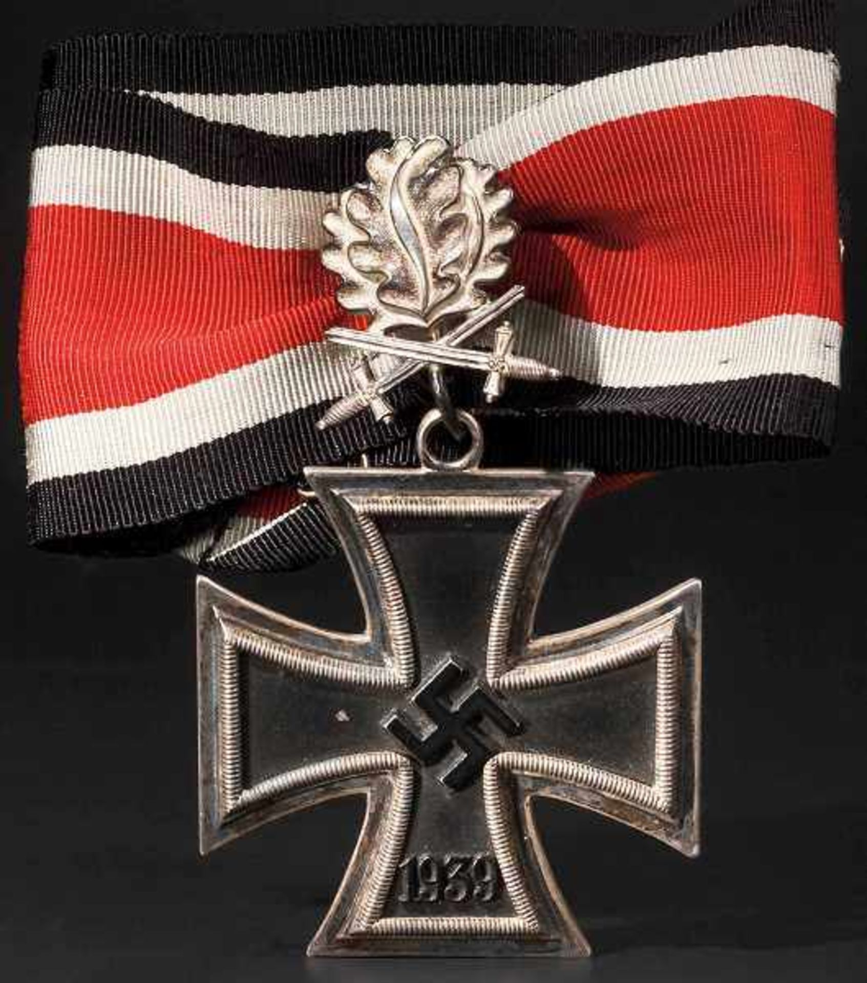 Ritterkreuz des Eisernen Kreuzes mit Eichenlaub und Schwertern, im Etui Ritterkreuz in früher C.E.