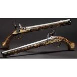 Ein Paar lange Luxus-Steinschlosspistolen, Depas, Landau um 1720/30 Runde Läufe mit abgesetzten