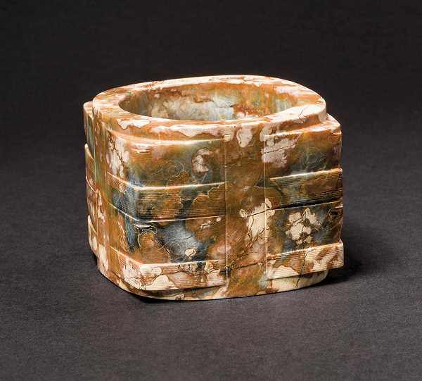 A Jade Cong, Liangzhu Culture 良褚文化玉琮 Width 7.9 cm, height 6.1 cm, depth 7.9 cm. 寬 7.9 cm, 高 6.1