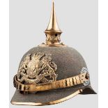 Helm um 1915 für Mannschaften der berittenen Truppenteile Ersatzfertigung aus feldgrauem Filz mit