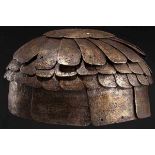 Schuppenhelm (Karacena), Polen um 1700 Aus vier Reihen dachziegelförmig übereinanderliegender