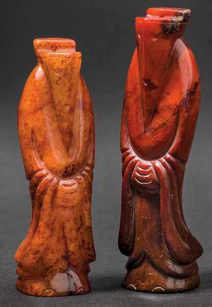 Two Jade Carved Wengzhong, Han Dynasty 漢代玉雕翁仲 (兩隻) Width 2.2 cm, height 7.1 cm. Width 2.2 cm, height