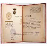Orden "Mutter-Heldin", komplett mit Verleihungsurkunde, Sowjetunion dat. 1949 Gold und Silber,