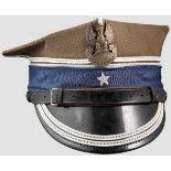 Rogatywka-Mütze für Offiziere des polnischen Heeres nach 1945 Olivgrünes Wolltuch mit weißer