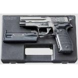 Norinco NP 22 (Sig Sauer P 226), im Koffer Kal. 9 mm Luger, Nr. 9600021. Nummerngleich. Blanker