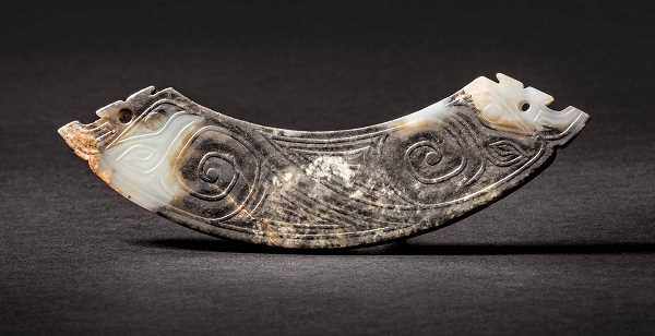 A Jade Huang Incised with Cloud and Dragon Design, Western Zhou Dynasty 西周勾雲龍紋玉璜 Width 13.8 cm,