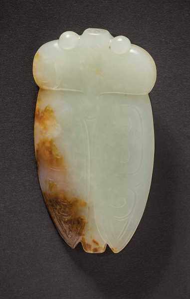 A Jade Cicada with Cloud Pattern, Western Zhou Dynasty 西周勾雲紋玉蟬 Width 4.4 cm, height 8.6 cm. 寬 4.4