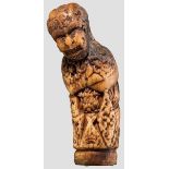 Krisgriff, Java, 18./19. Jhdt Ornamental beschnitzter Griff in Form eines Dämons aus Bein mit