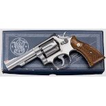 Smith & Wesson Mod. 67-1, "The .38 Combat Masterpiece Stainless", im Karton Kal. .38 S & W Spl., Nr.