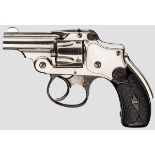 Smith & Wesson .32 Safety Hammerless 2nd Model, vernickelt Kal. .32 S & W, Nr. 120573. Kipplauf rau,