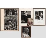 Papst Johannes XXIII. - sieben Portraitfotos, eine Zeichnung, ein Foto Capovilla Dabei das letzte