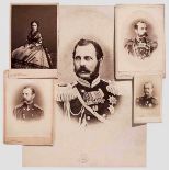 Acht Fotos der Zaren Alexander II., Alexander III., Nikolaus II. bzw. der Zarinnen Maria