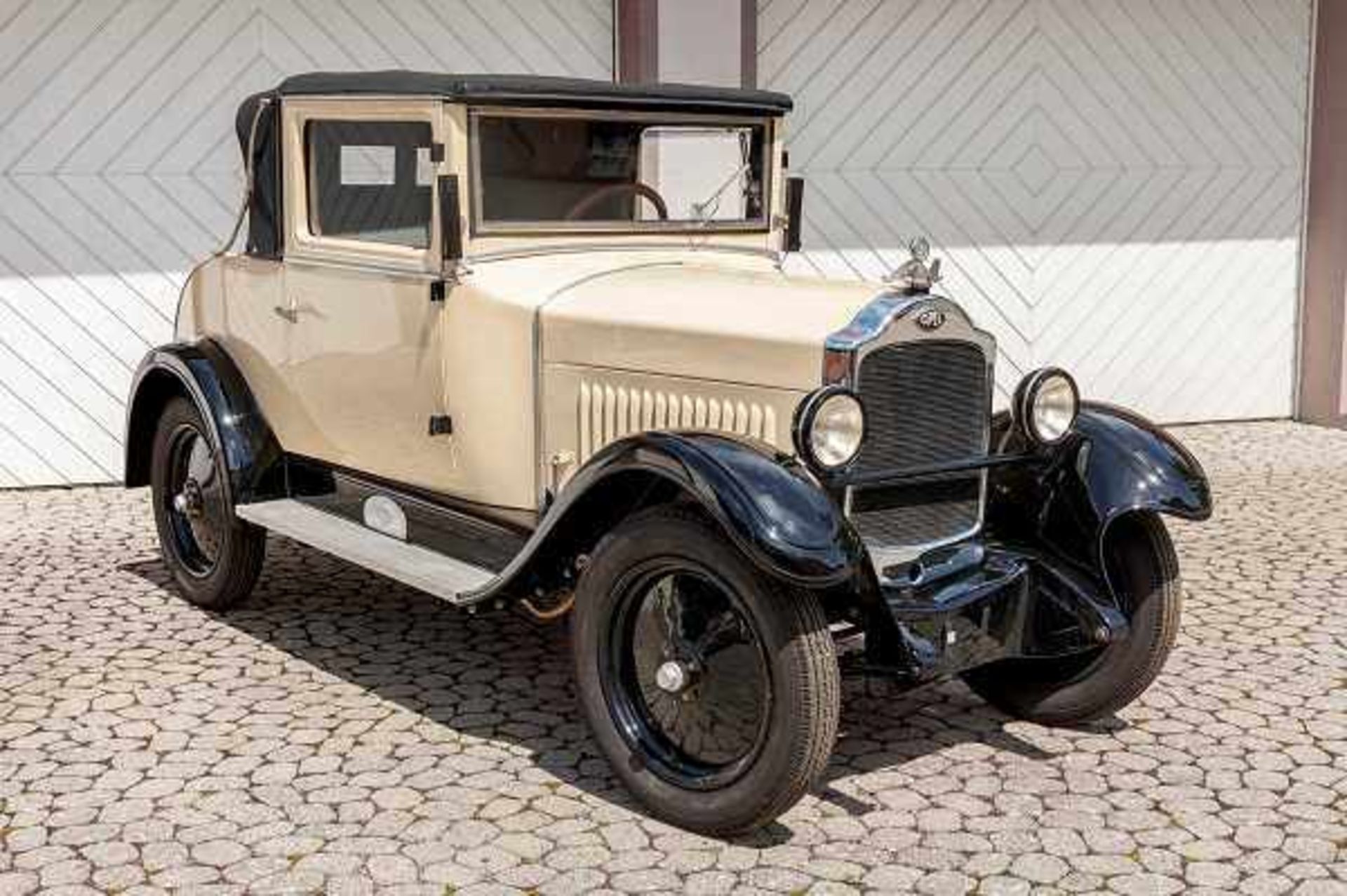 Opel 4/20 Cabriolimousine Baujahr 1931, spanischer KFZ-Brief, Fahrgestell-Nr. 1A 13823, Hubraum 1018