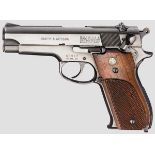 Smith & Wesson Mod. 39, Ganzstahl, "1st Generation DA 9 mm" Kal. 9 x 21, Nr. 62917. Blanker Lauf,