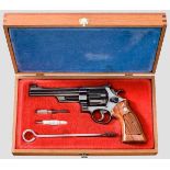 Smith & Wesson Mod. 27-2, "The .357 Magnum", in Schatulle Kal. .357 Mag., Nr. N603910. Blanker Lauf,