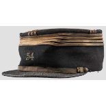 Käppi für Offiziere der Artillerie um 1900 Feines schwarzes Wolltuch, schwarzer Lederschirm,