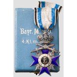 Militär-Verdienstorden - Kreuz 4. Klasse mit Krone und mit Schwertern im Etui In Silber