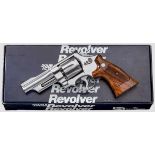 Smith & Wesson Mod. 624, "The Model of 1985 .44 Target Stainless", im Karton Kal. .44 S & W Spl.,