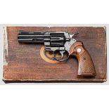 Colt Python Model Revolver, im Karton Kal. .357 Mag., Nr. 66122E. Blanker, ventilierter Lauf,