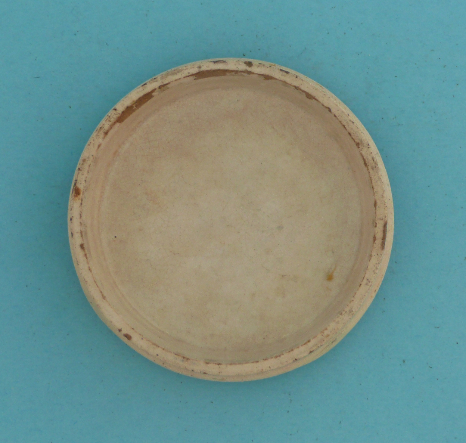 Performing Bear (12) 73mm, two restored rim chips (pot lid, pot lids, potlid, potlids, prattware) - Image 2 of 2