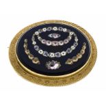 Brosche Millefiori Gold um 1880 mit Onyxplatte 38 x 30 mm, Einlegearbeiten, B. 46 mm, 14,1 g