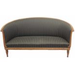 Sofa um 1900, Birke massiv, schwarzer Streifenbezug, wohnfertig, 98 x 190 x 70 cm. - Das Stück