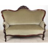 Sofa, Louis-Philippe um 1860, Mahagoni massiv, geschweiftes Gestell, geschnitzte Bekrönung,