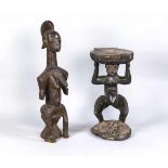 Zwei weibliche Figuren, Kongo, 3. V. 20. Jh., Holz, geschnitzt, farbige Glasperlenapplikationen,