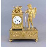 Empire Figuren-Pendule, Frankreich, um 1800, tlw. feuervergoldeter Bronzeguss, zeittypischer