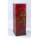 Drehbares Schränkchen, China, 2. H. 20. Jh., Holz, rot gefasst, quadratischer Sockel, leicht