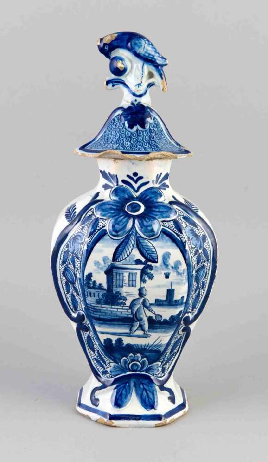 Deckelvase, Delft, Holland, 18./19. Jh., im Boden Marke M:Q, Balusterform, frontseitig