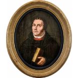 Deutsch, wohl 16./17. Jh., ovales Brustportrait von Martin Luther mit der Bibel in der Hand, Öl