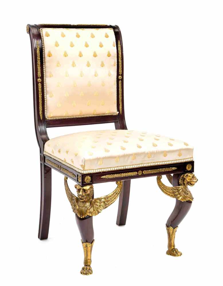 Stuhl im klassizsitischen Stil, um 1900, Mahagoni massiv, stiltypische Bronzeapplikationen,