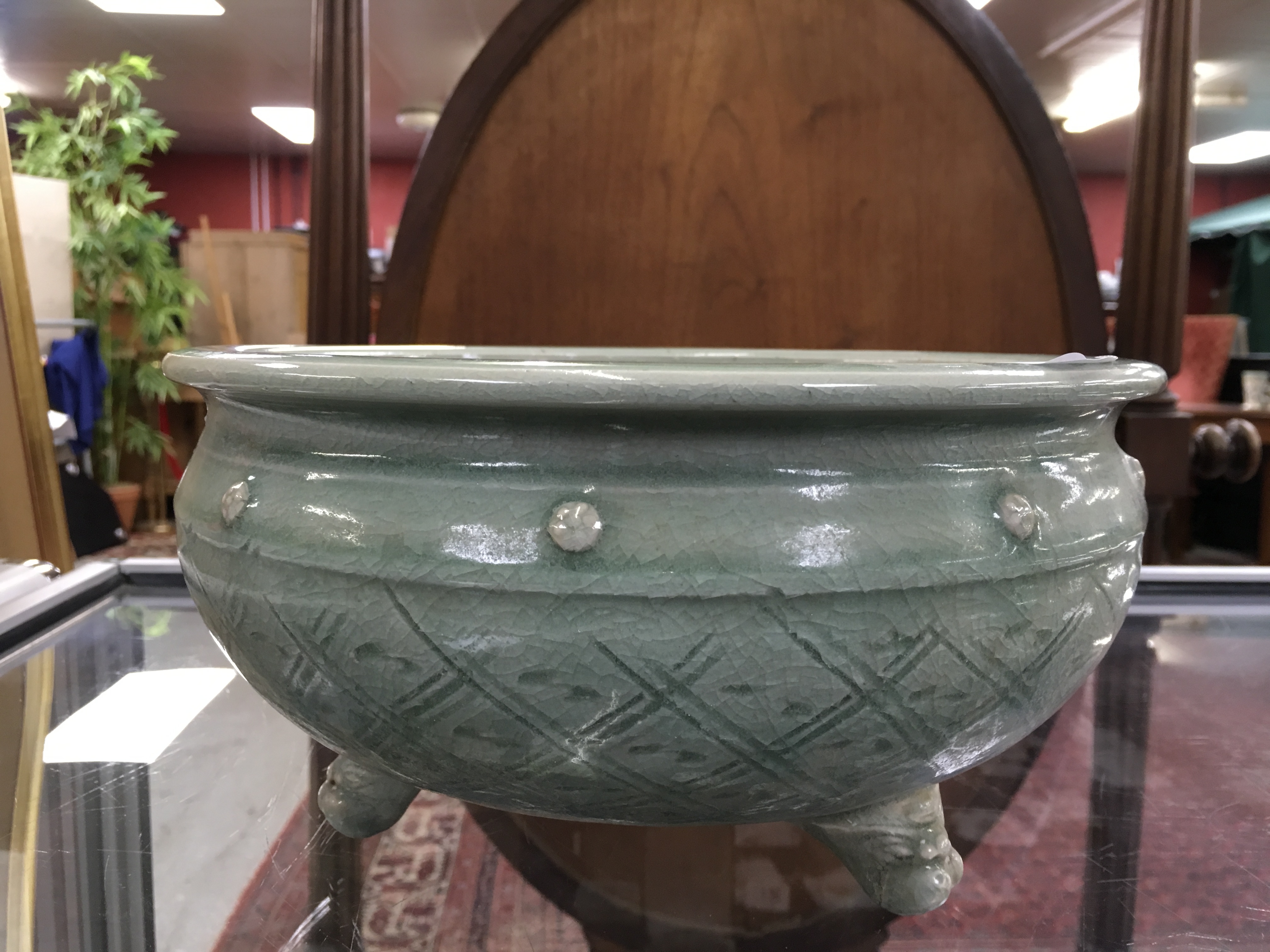 CHINESE CELADON BOWL ON TRIPOD FEET, - Image 5 of 8