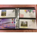GB: BOX WITH DEFINITIVE AND REGIONAL FDC UP TO 2016 IN EIGHT ROYAL MAIL ALBUMS