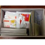 GB: SMALL BOX OF PRESTIGE BOOKLETS, PRESENTATION PACKS,
