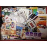 FILE BOX WITH AN EXTENSIVE RANGE OF MNH RAILWAY AND OTHER THEMATIC MINISHEETS, SETS, BOOKLETS ETC.