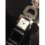 LADY'S DOLCHE AND GABBANA DESIGNER STAINLESS STEEL WRIST WATCH, QUARTZ MOVEMENT,