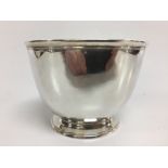 GEORGE I IRISH SILVER BOWL WITH MOULDED EDGE, SHORT MOULDED SPLAYED FOOT, DUBLIN 1717,