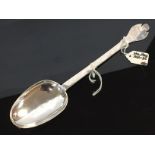 A TRIFFID END SPOON BY PHILIP GERMAINE OF PLYMOUTH CIRCA 1690-1695