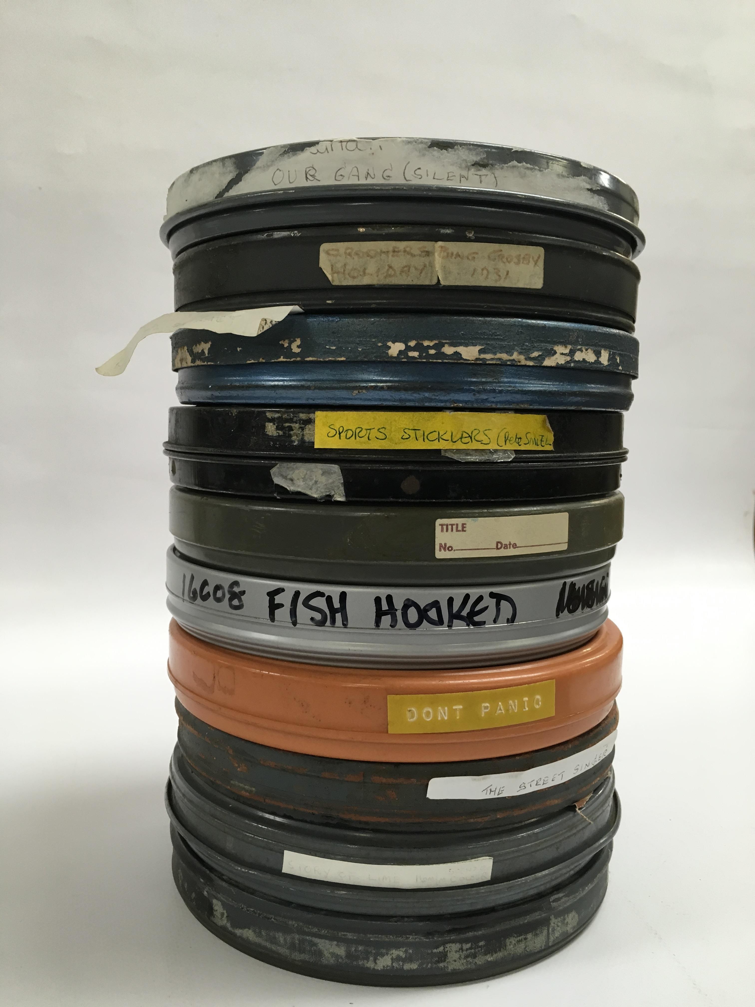 A COLLECTION OF 10 VINTAGE FILMS, IN CANS TO INCLUDE - THE JET CAGE, SYLVESTER AND TWEETY, - Image 2 of 12