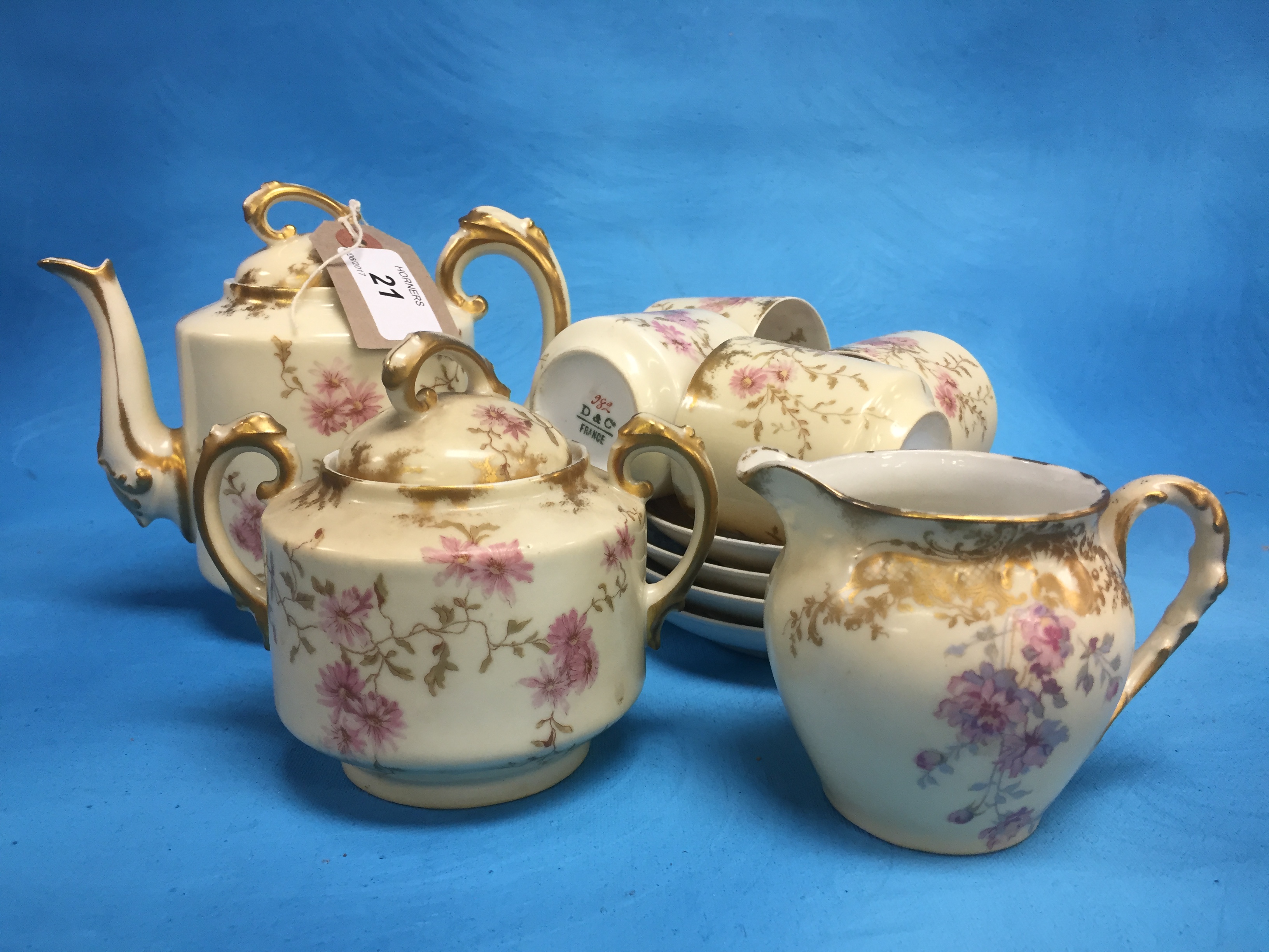 11 PIECES OF LIMOGES BLUSH PATTERN TEAWARE - Image 3 of 3