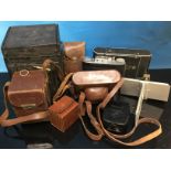 VINTAGE CAMERA AND ACCESSORIES TO INCLUDE VOIGTLANDER BRILLIANT BOX CAMERA, ARETTE 1A, 35MM CAMERA,